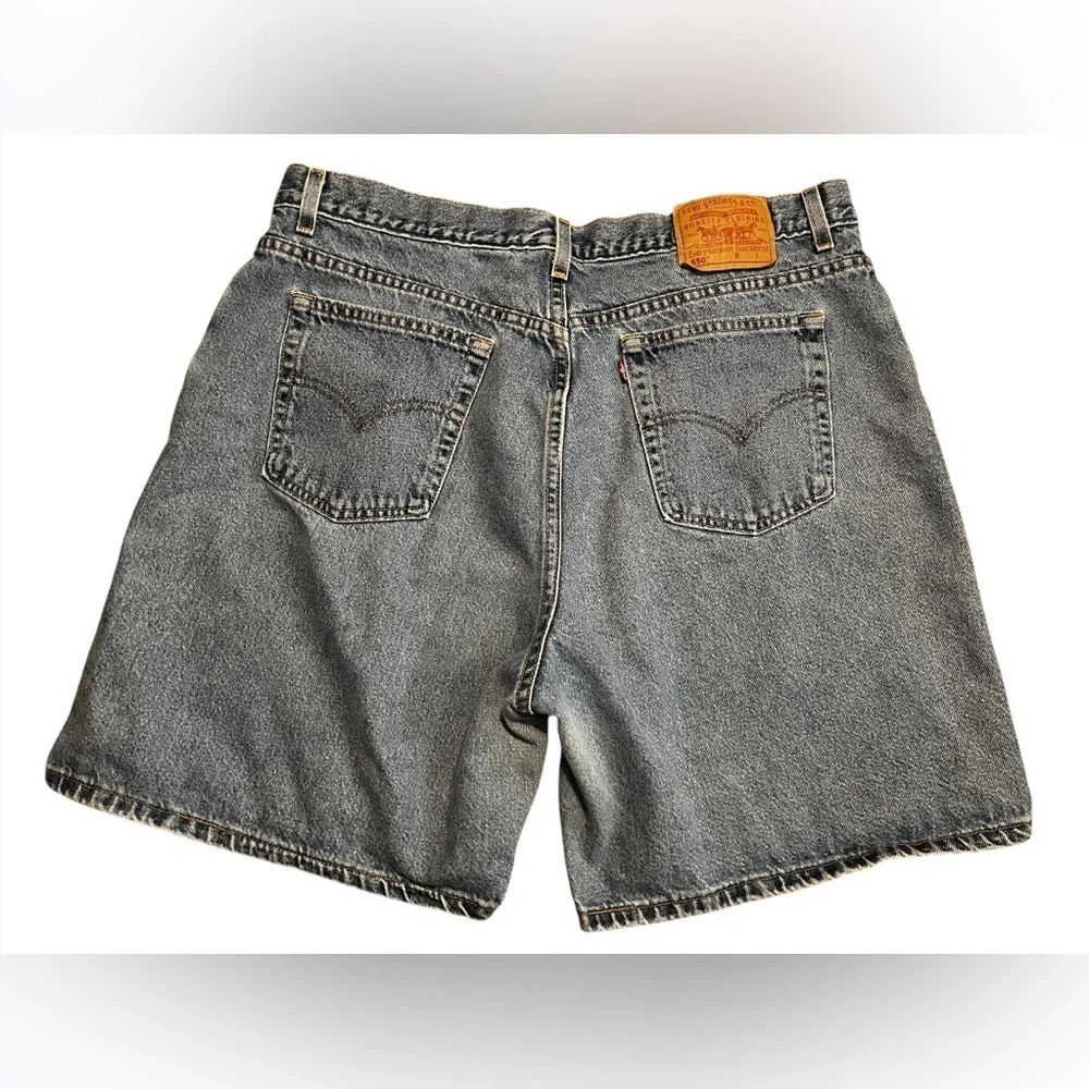 Vintage Levi's 550 Relaxed Fit Denim Blue Jean Shorts Made In USA Jorts 22 MIS